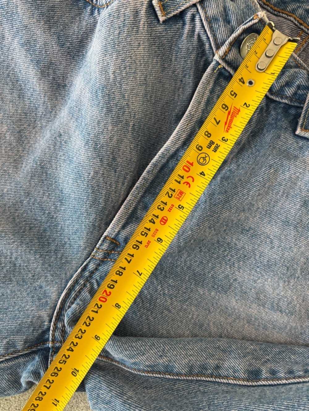 Levi’s 501 ’90s Women’s Jeans W28 L32 Light Wash Straight Leg High Rise Casual - Picture 12 of 14